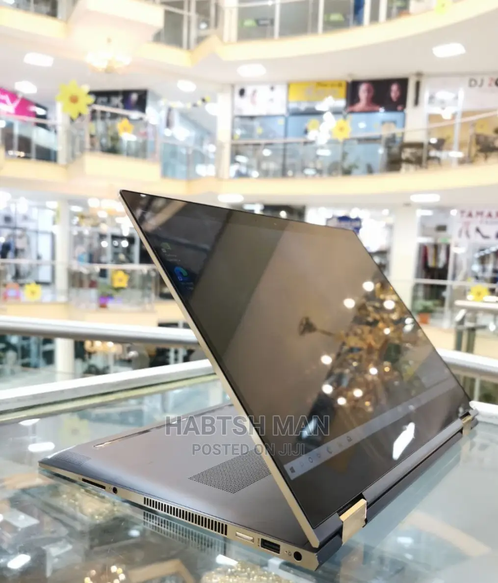 New Laptop HP Spectre 16GB Intel Core I7 SSD 512GB