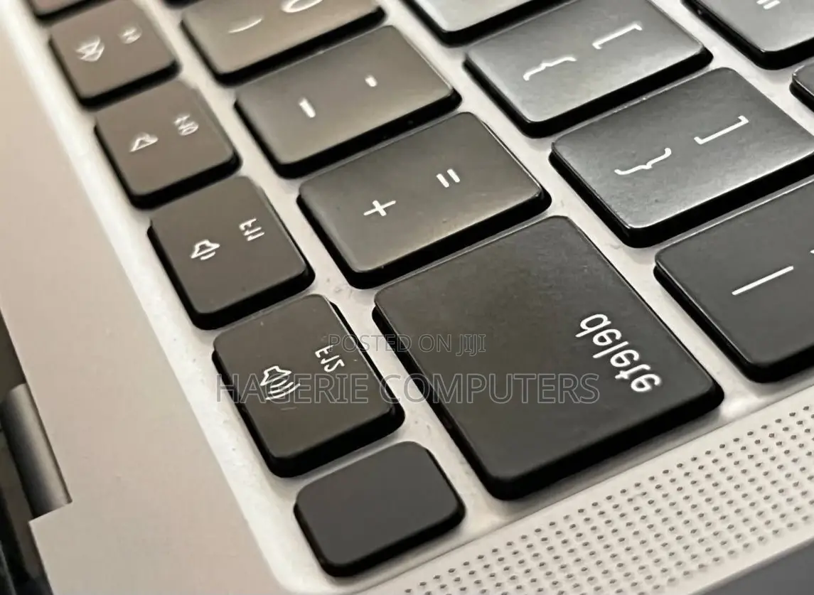 New Laptop Apple MacBook Air 2020 8GB Intel Core I5 SSD 512GB