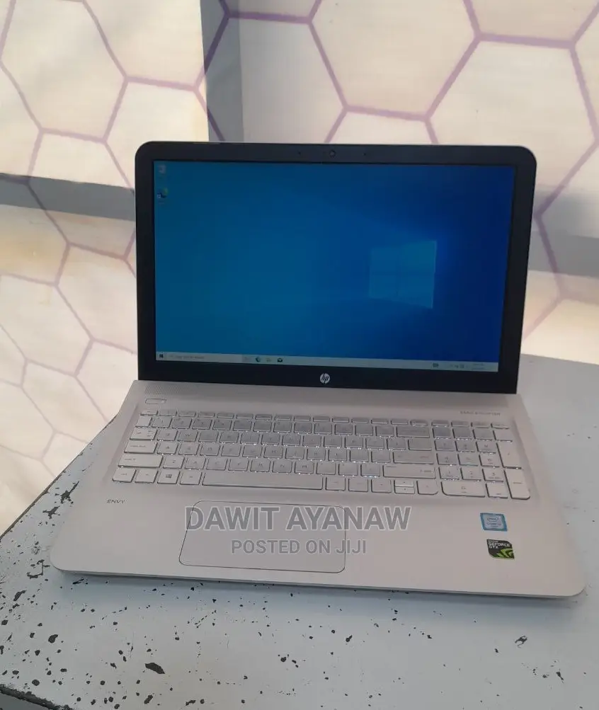 New Laptop 8GB Intel Core I5 HDD+SSD 128GB