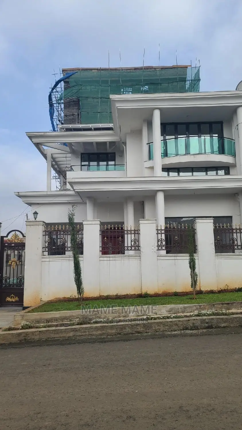 6bdrm House in Addis Abeba, Bole for sale