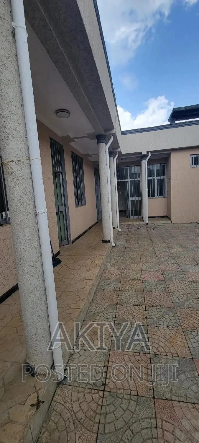 4bdrm House in House, Oromia-Finfinne for sale