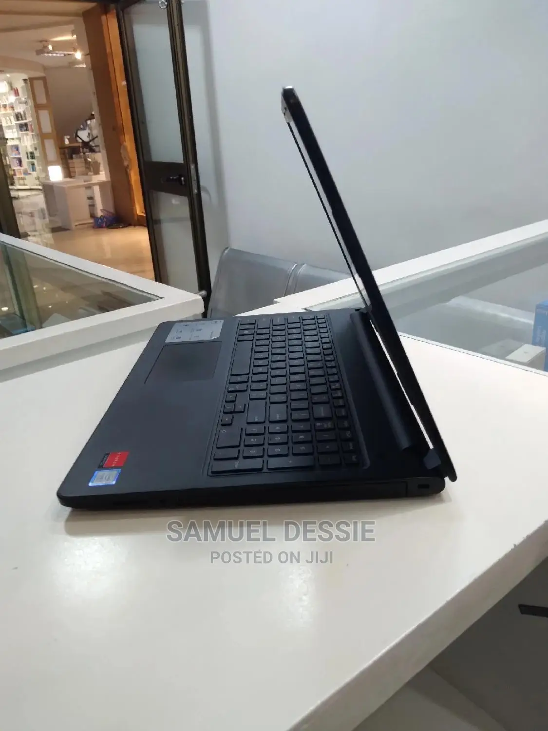 New Laptop Dell Inspiron 15 8GB Intel Core I5 HDD 1T