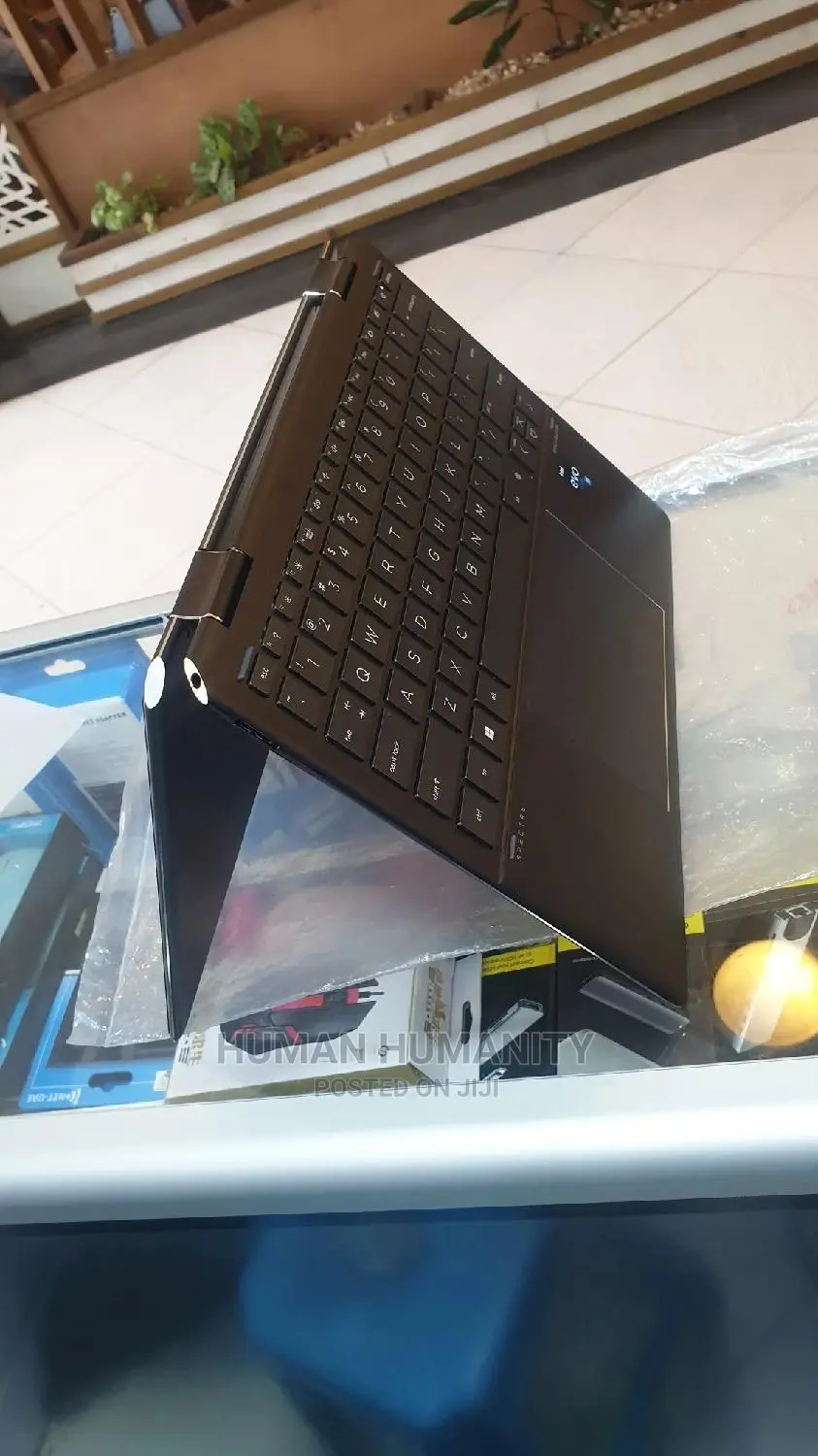 New Laptop HP Spectre X360 13 16GB Intel Core i7 SSD 1T