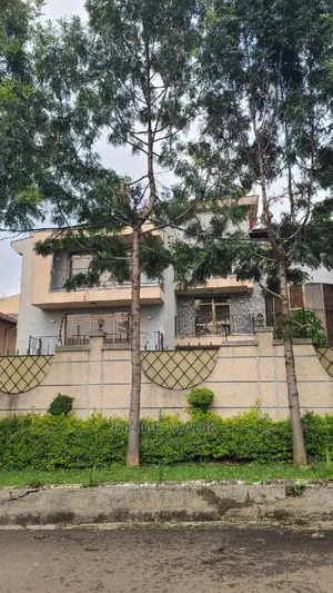 5bdrm House in Addis Abeba, Bole for sale