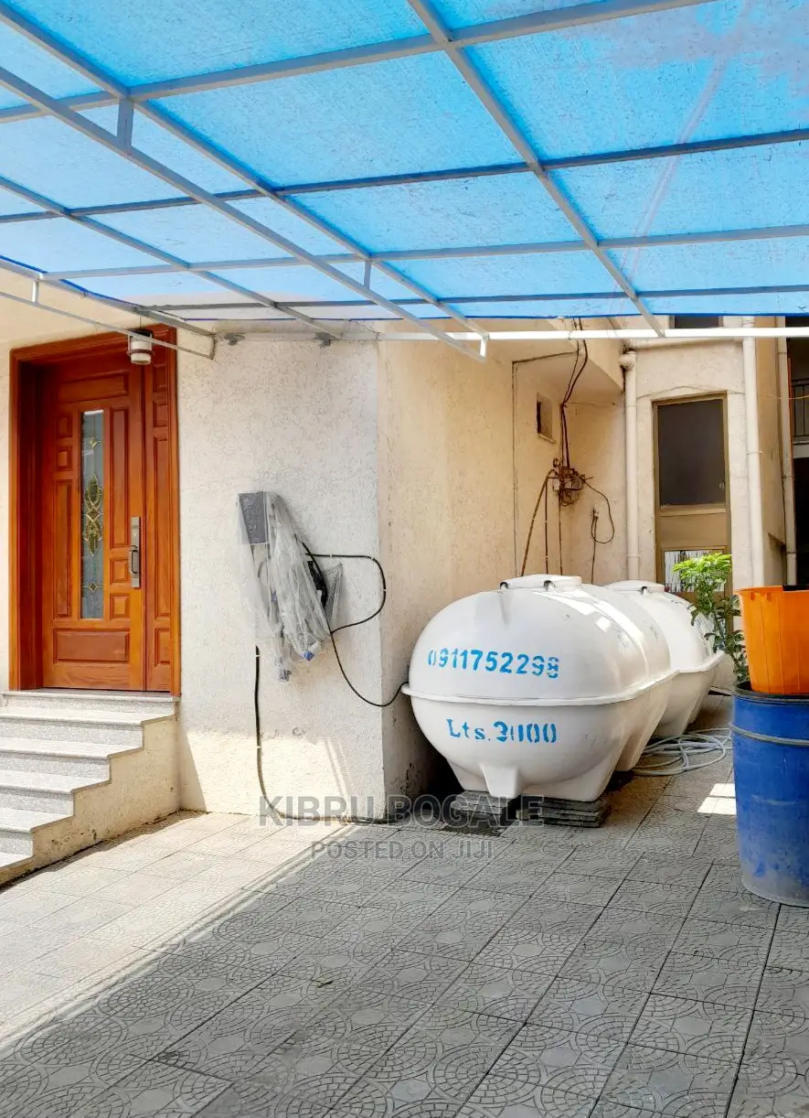 9bdrm House in Samit, Bole for sale