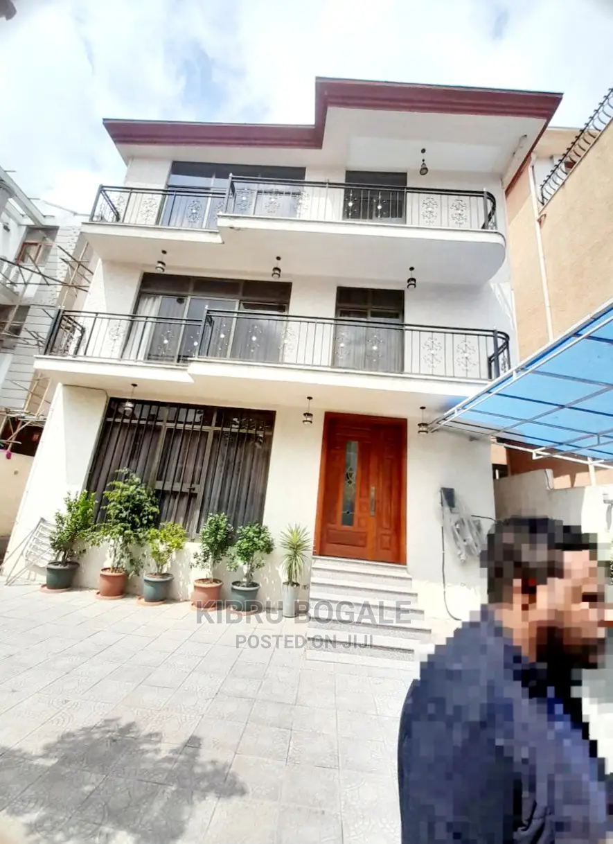 9bdrm House in Samit, Bole for sale