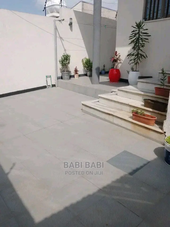 5bdrm House in Betel Weyra, Kolfe Keranio for sale