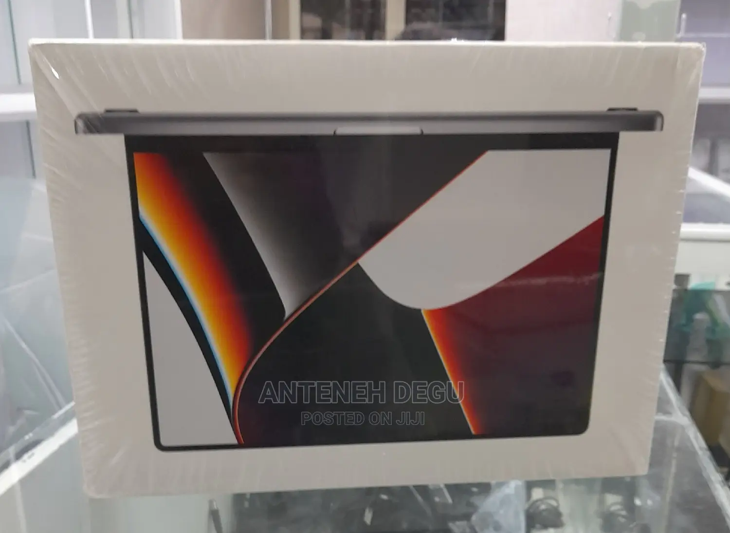 New Laptop Apple MacBook Pro 2021 M1 16GB Apple M1 SSD 512GB