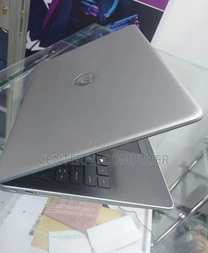New Laptop HP 16GB AMD Ryzen 3 SSD 512GB
