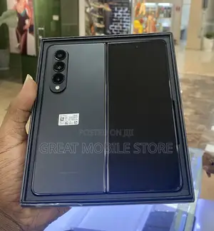New Samsung Galaxy Z Fold4 256 GB Black