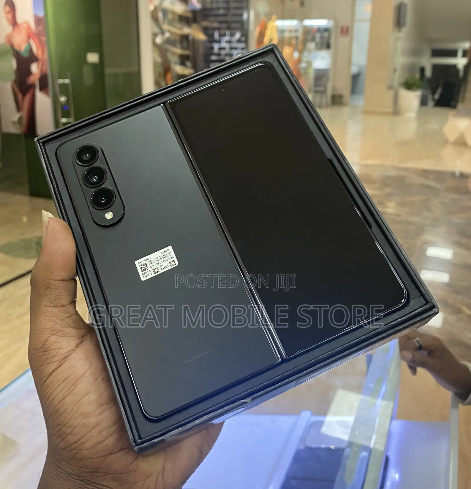 New Samsung Galaxy Z Fold4 256 GB Black