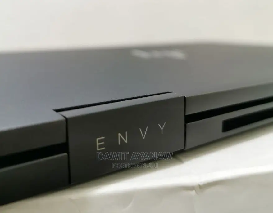 New Laptop HP Envy 15 16GB AMD Ryzen 7 SSD 512GB