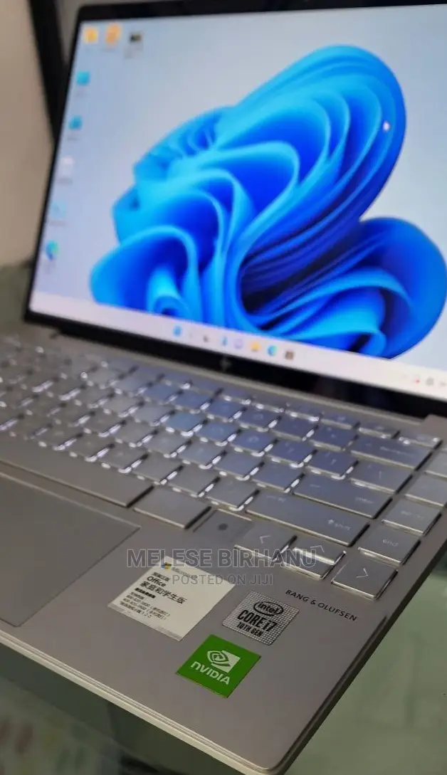 New Laptop HP Envy 14 8GB Intel Core I7 SSD 512GB