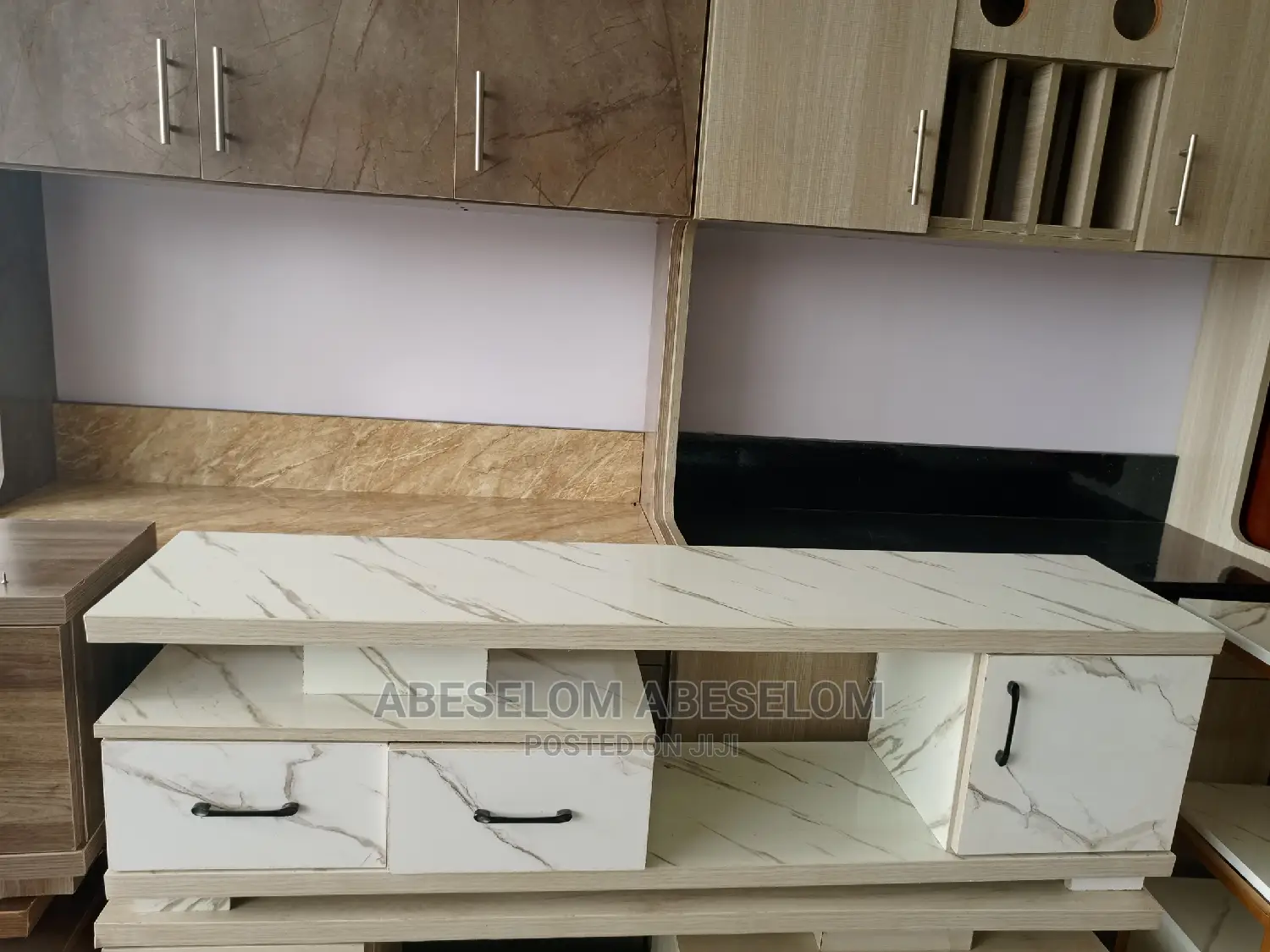 1,50 Cm ላምኔት ቲቪ እስታንድ