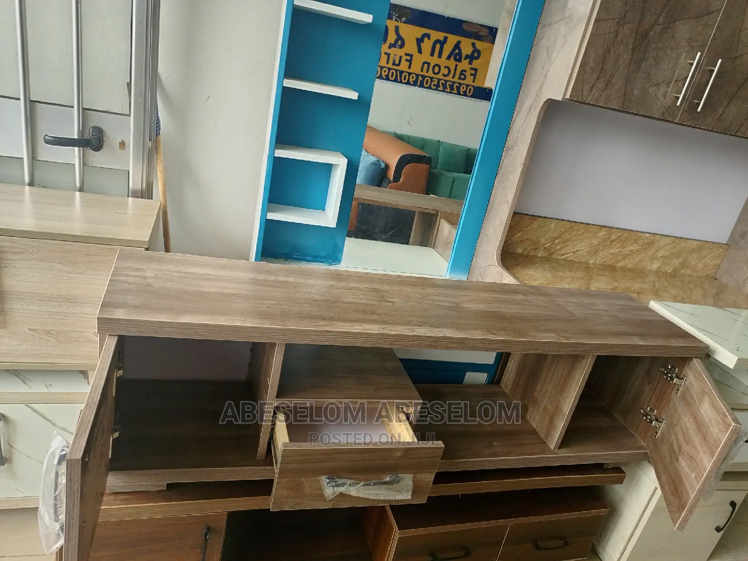 1,50 Cm ላምኔት ቲቪ እስታንድ