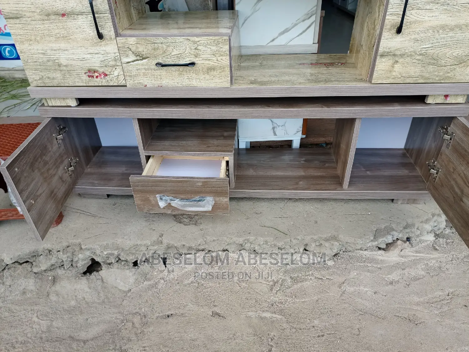 1,50 Cm ላምኔት ቲቪ እስታንድ