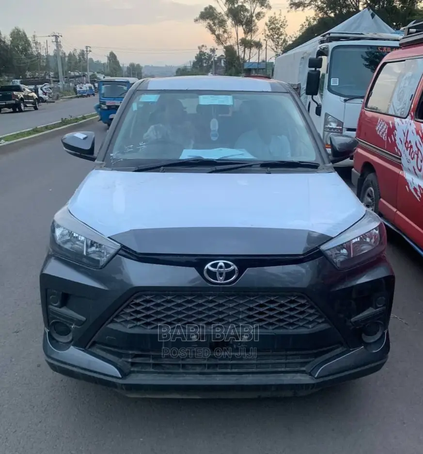 New Toyota Raize 2023 Gray