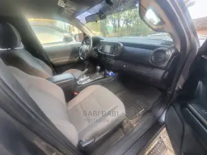 Toyota Tacoma 2018 Gray