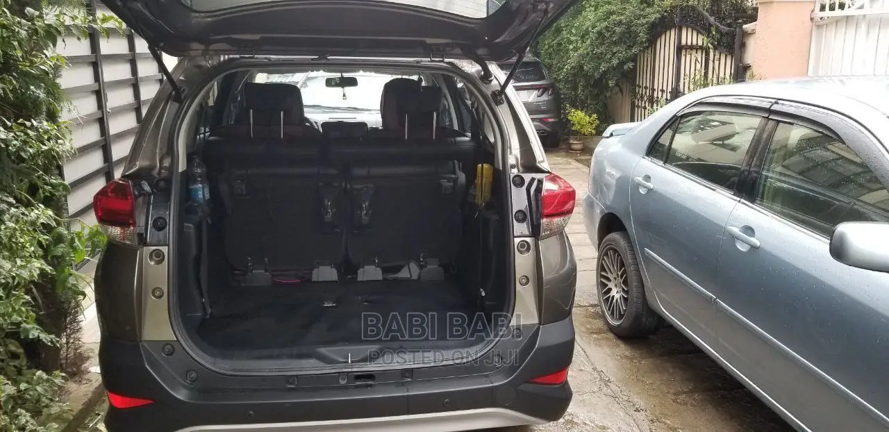 Toyota Rush 2022 Gray