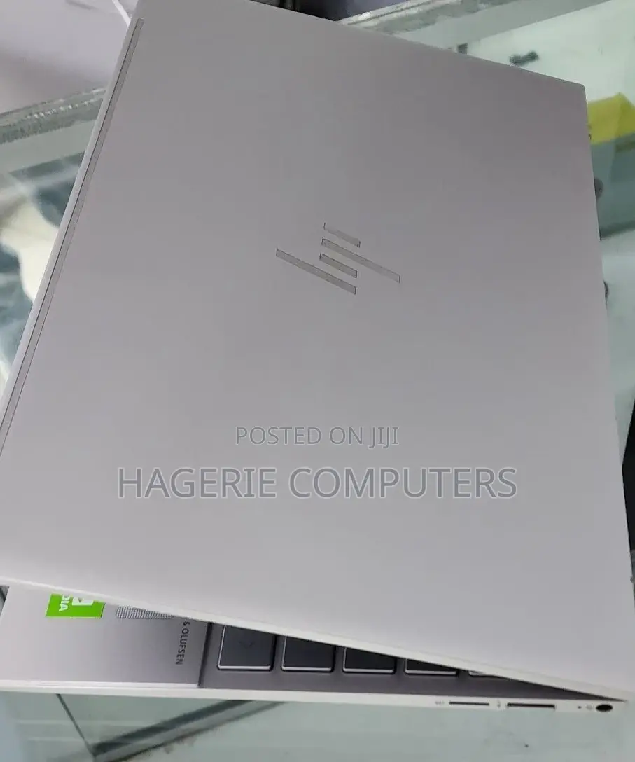 New Laptop HP Envy 15-Ep0xxx 8GB Intel Core I7 SSD 512GB