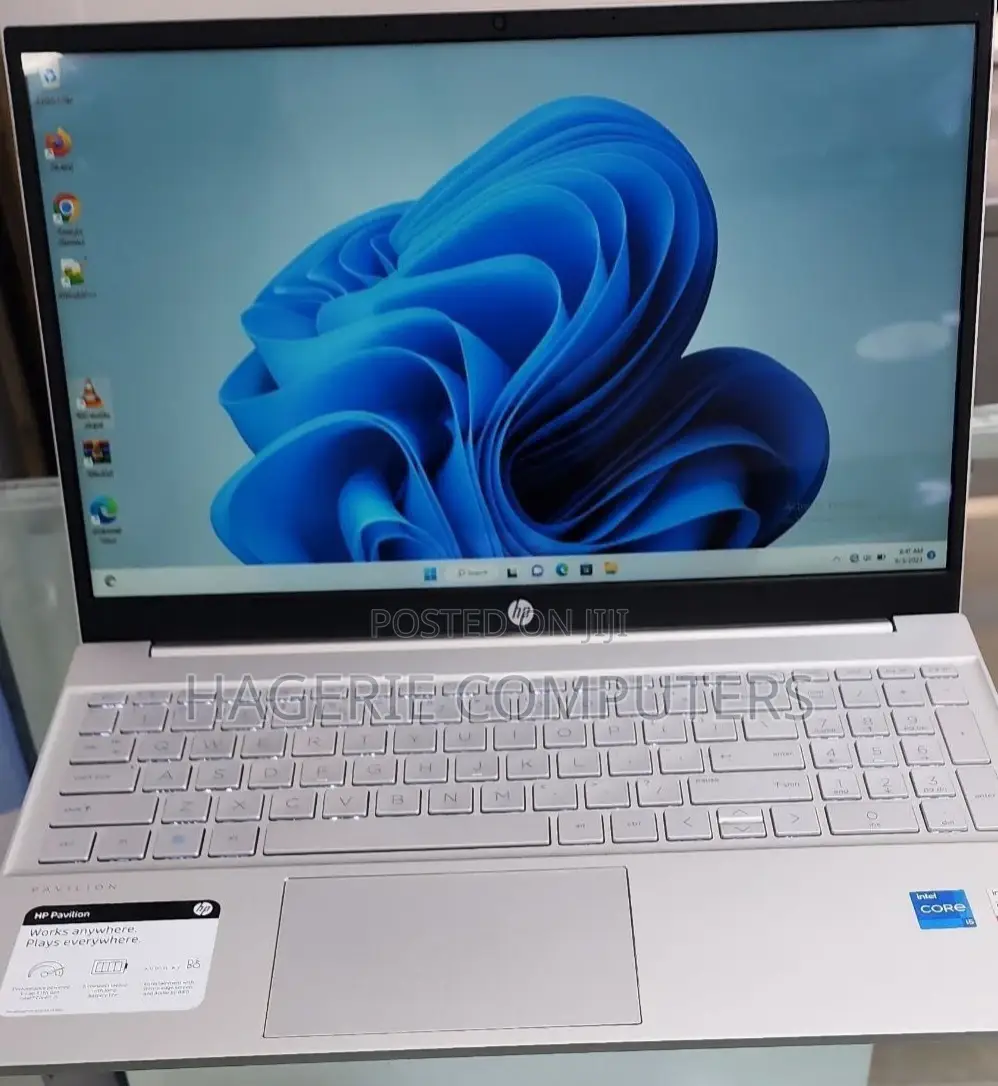 New Laptop HP Pavilion X2 10 12GB Intel Core I5 SSD 512GB