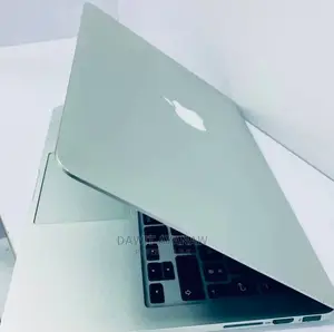 Photo - New Laptop Apple MacBook Pro 2015 8GB Intel Core I7 SSD 1T