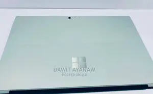 New Laptop Microsoft Surface 8GB Intel Core I5 SSD 256GB