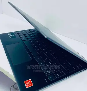 New Laptop HP Envy 13 8GB AMD Ryzen 3 SSD 256GB