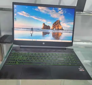 New Laptop 8GB AMD Ryzen 5 SSD 256GB