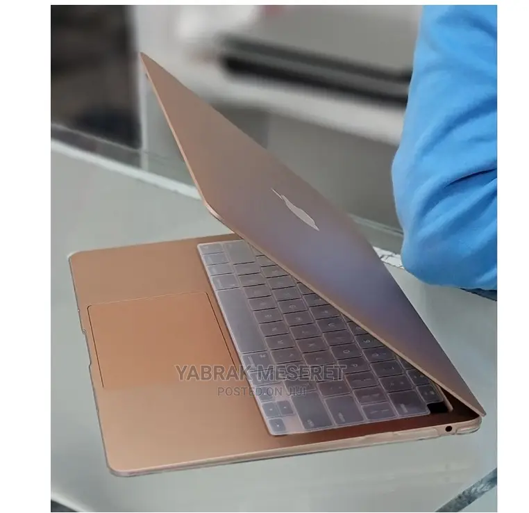 New Laptop Apple MacBook Air 2020 M1 8GB Apple M1 SSD 256GB