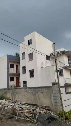 5bdrm House in Addis Abeba, Yeka for sale