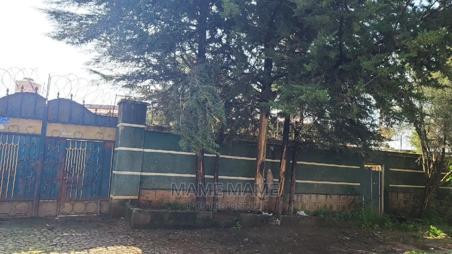 5bdrm House in Addis Abeba, Gullele for sale