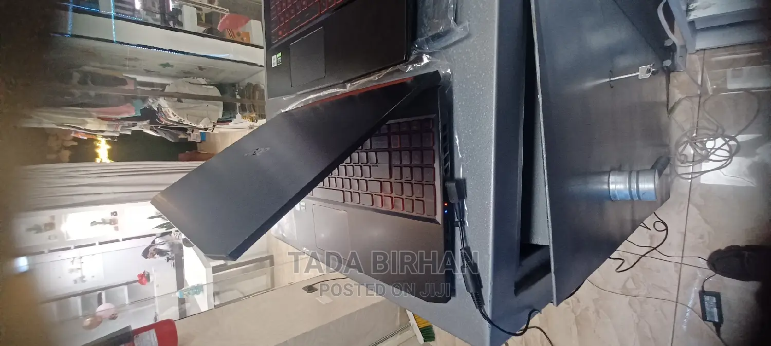 New Laptop Acer Nitro 5 8GB Intel Core I5 SSD 256GB