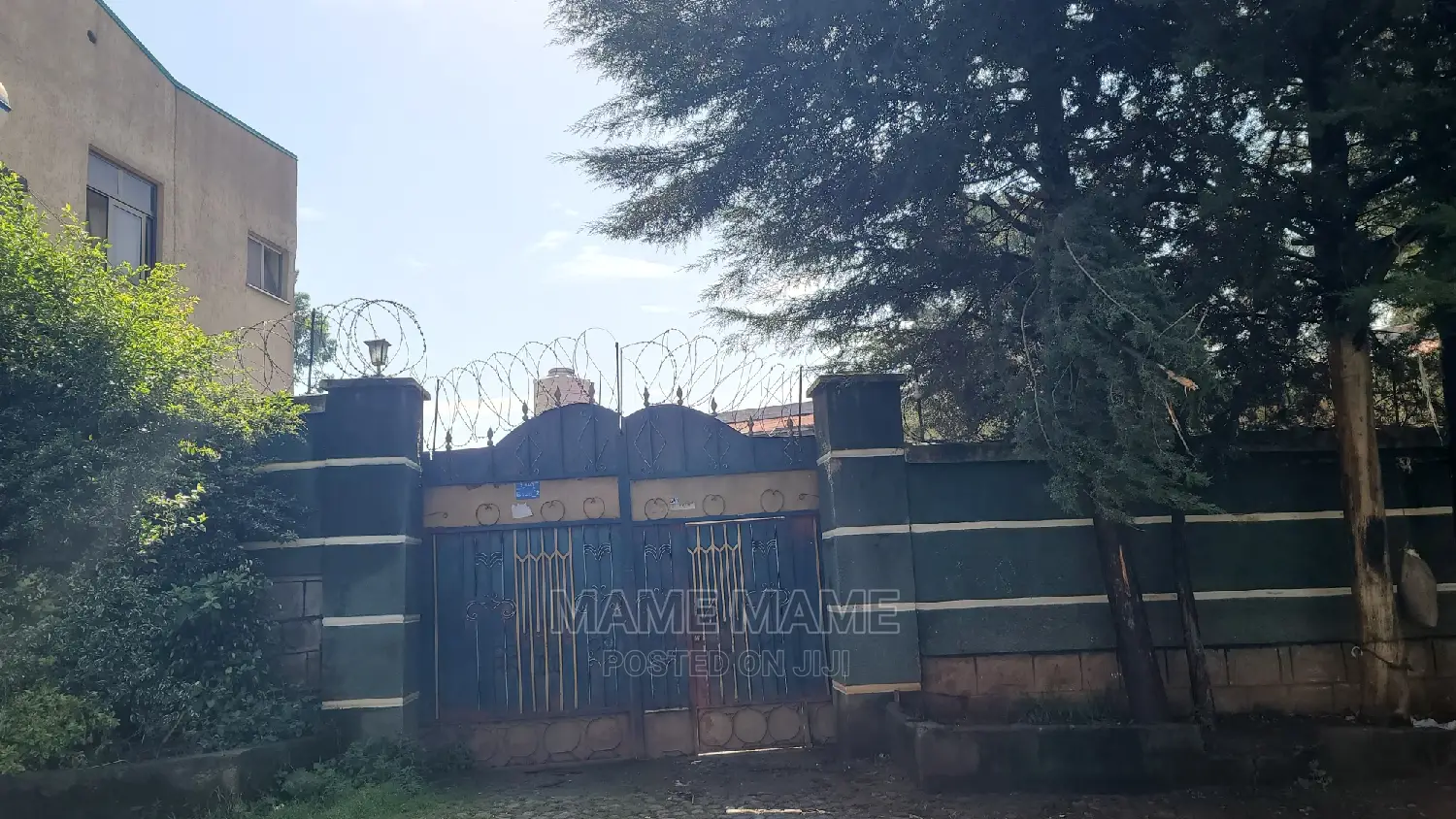 5bdrm House in Addis Abeba, Gullele for sale