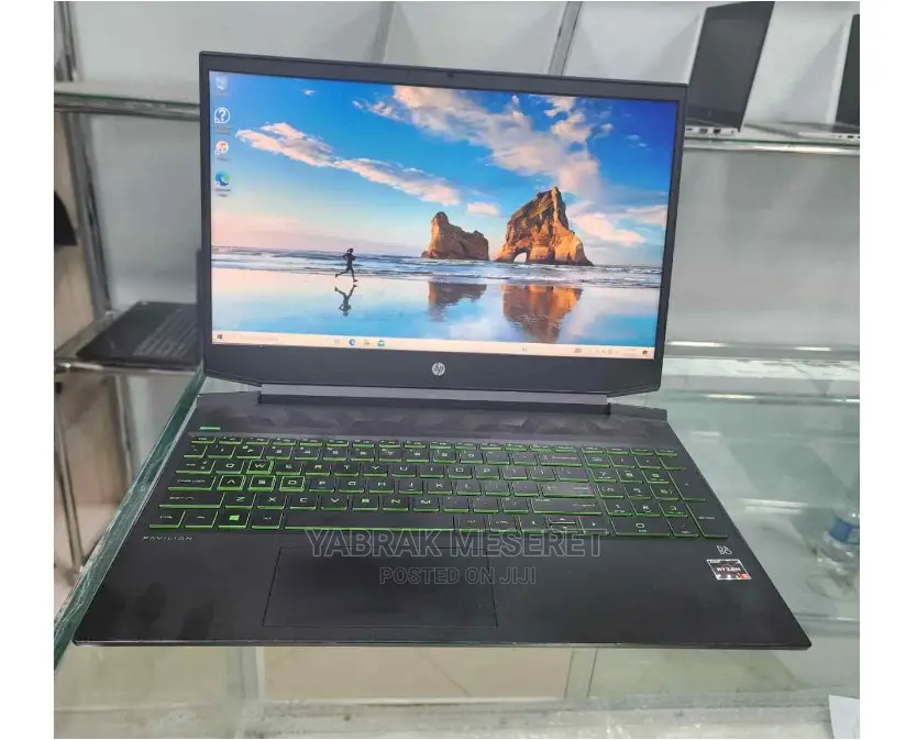 New Laptop HP Pavilion 15 8GB AMD Ryzen 5 SSD 256GB
