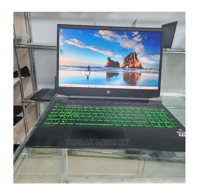 New Laptop HP Pavilion 15 8GB AMD Ryzen 5 SSD 256GB