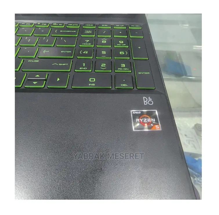 New Laptop HP Pavilion 15 8GB AMD Ryzen 5 SSD 256GB