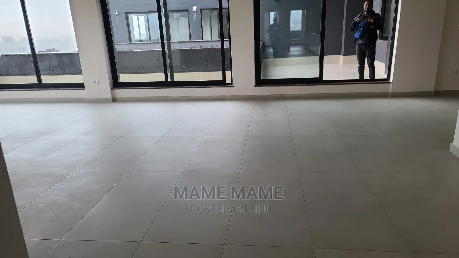 3bdrm Apartment in Addis Abeba, Kirkos for sale