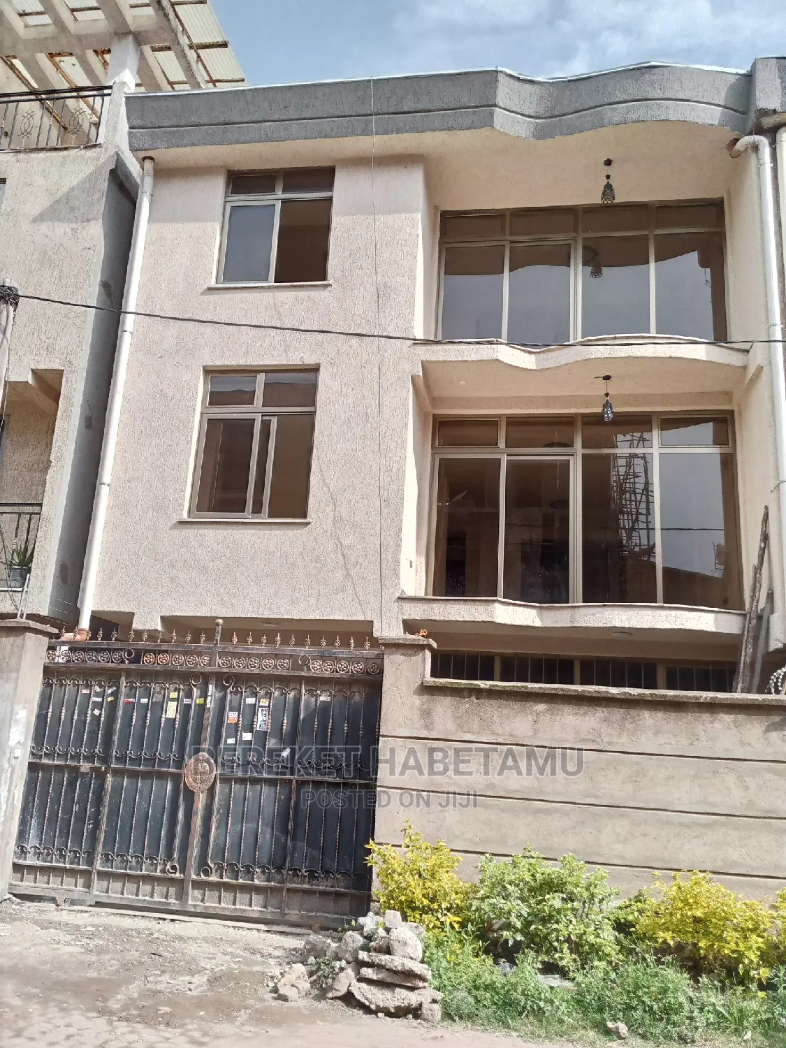 Furnished 5bdrm House in አዲስ አበባ, Nifas Silk-Lafto for sale