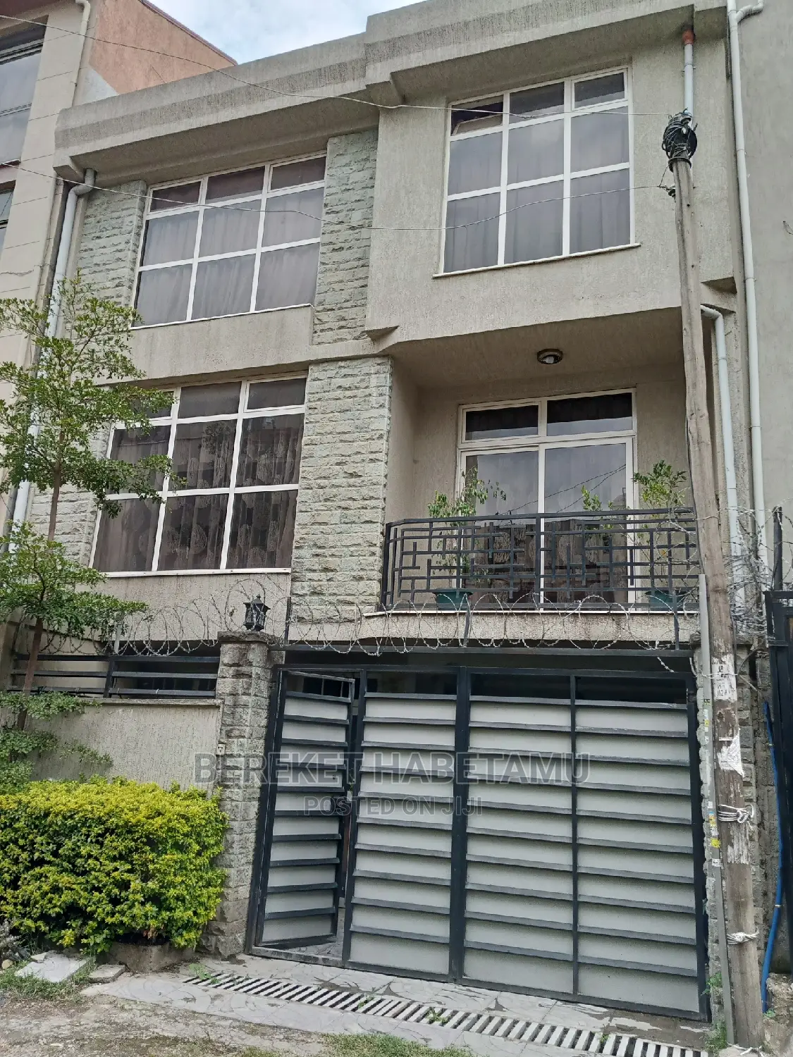 5bdrm House in ሀይሌ ጋርመንት, Nifas Silk-Lafto for sale