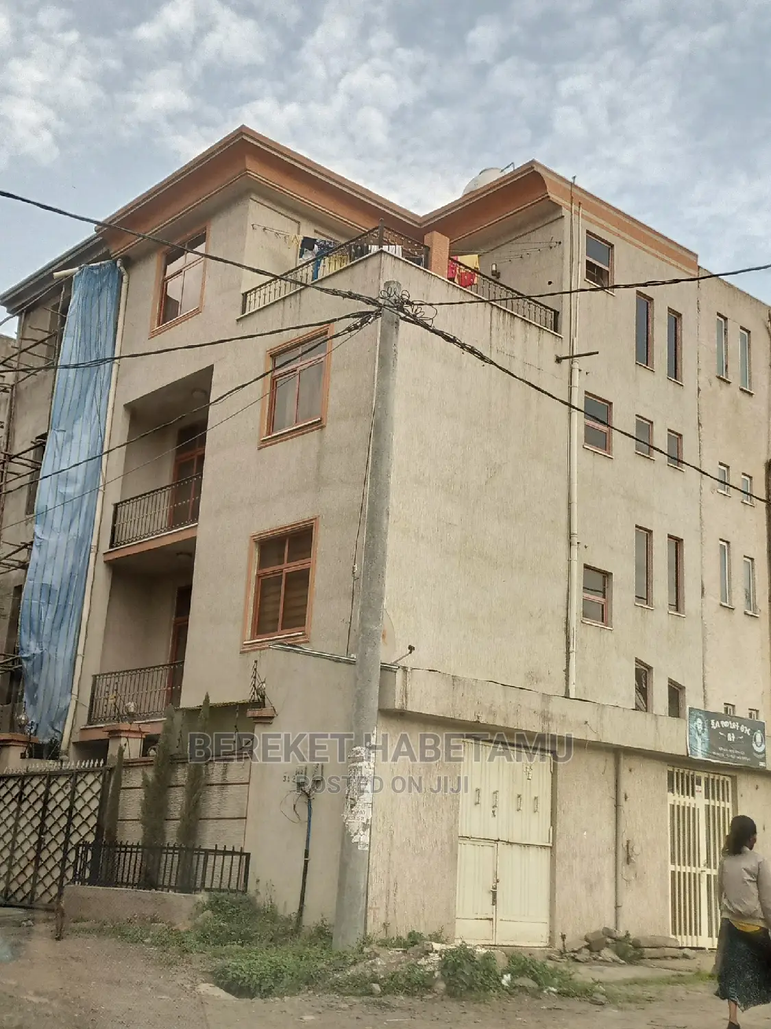 6bdrm House in ሀይሌ ጋርመንት, Nifas Silk-Lafto for sale