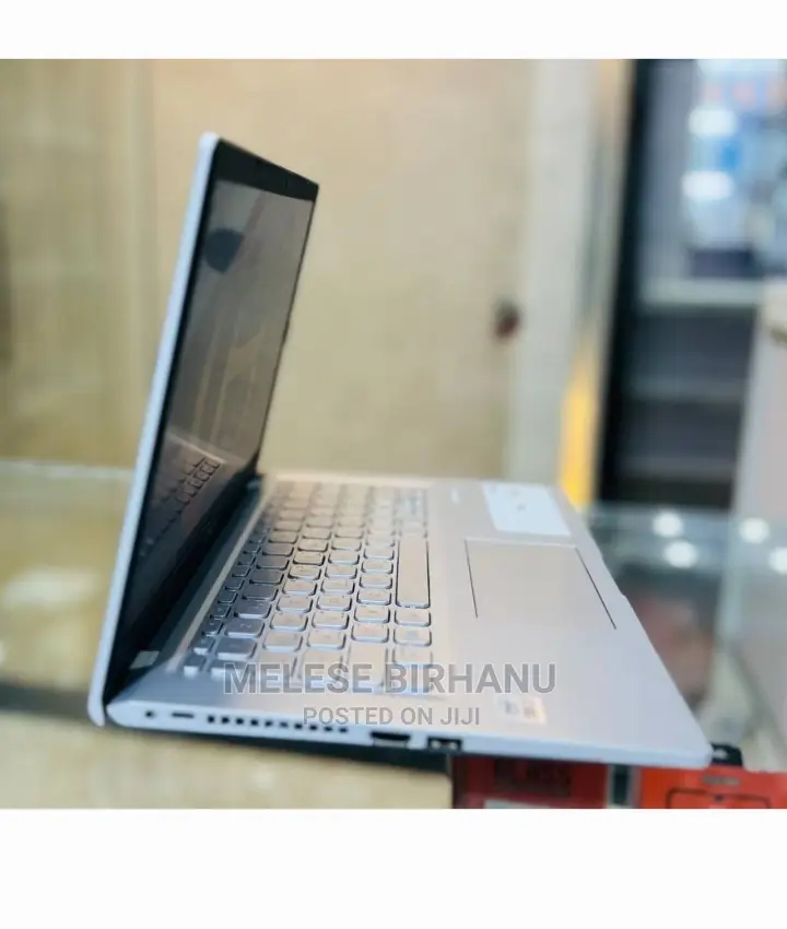 New Laptop Asus 8GB Intel Core I3 SSD 256GB