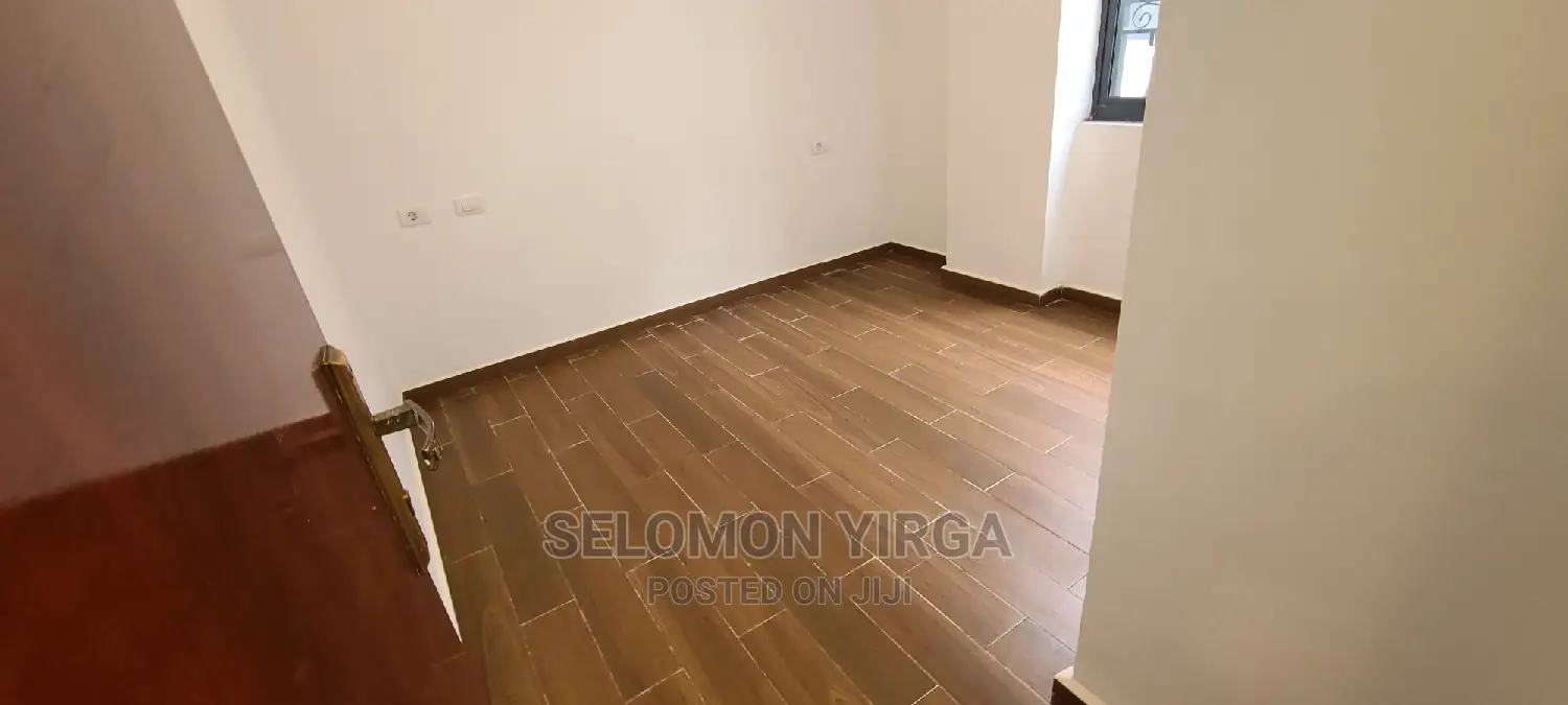 3bdrm Apartment in አድስ አበባ, Bole for rent