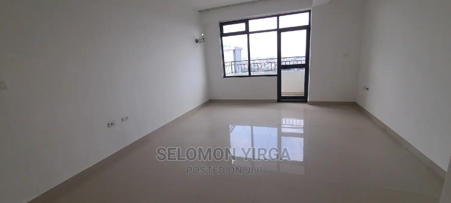 3bdrm Apartment in አድስ አበባ, Bole for rent