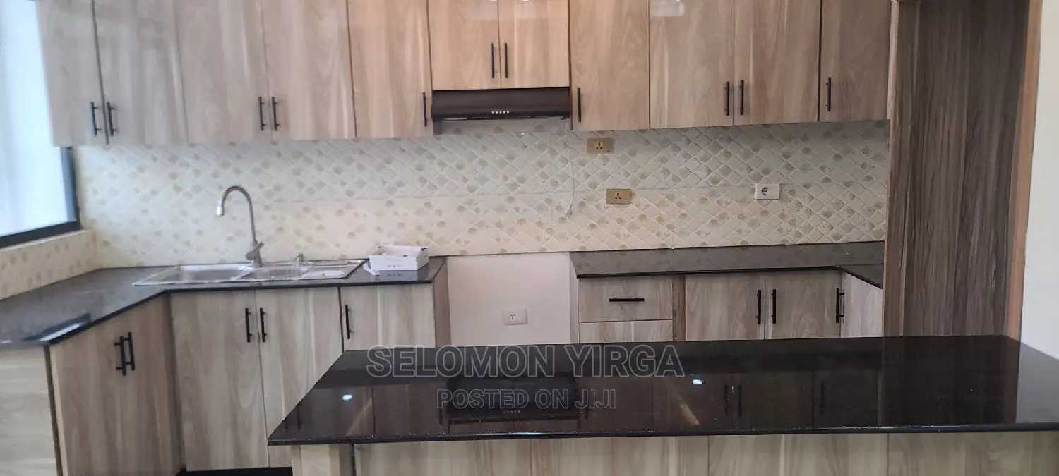 3bdrm Apartment in አድስ አበባ, Bole for rent