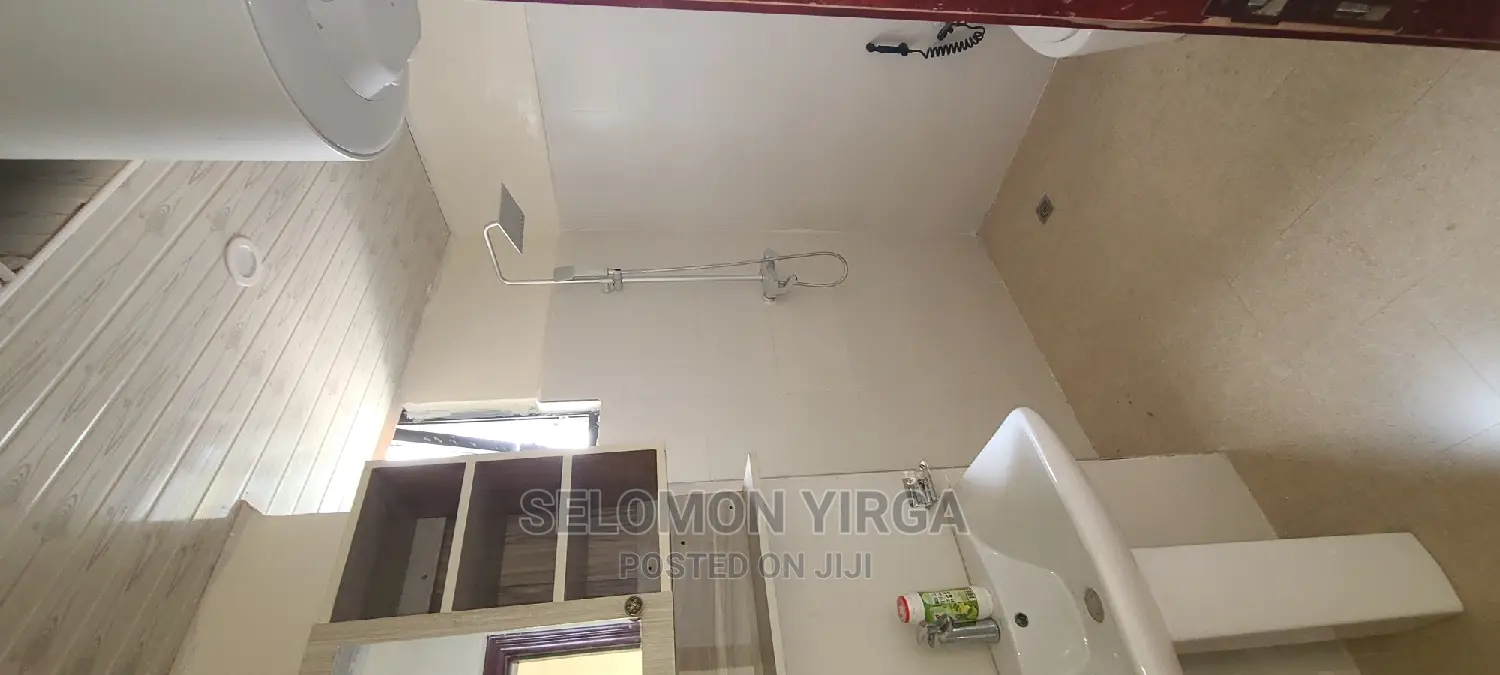 3bdrm Apartment in አድስ አበባ, Bole for rent