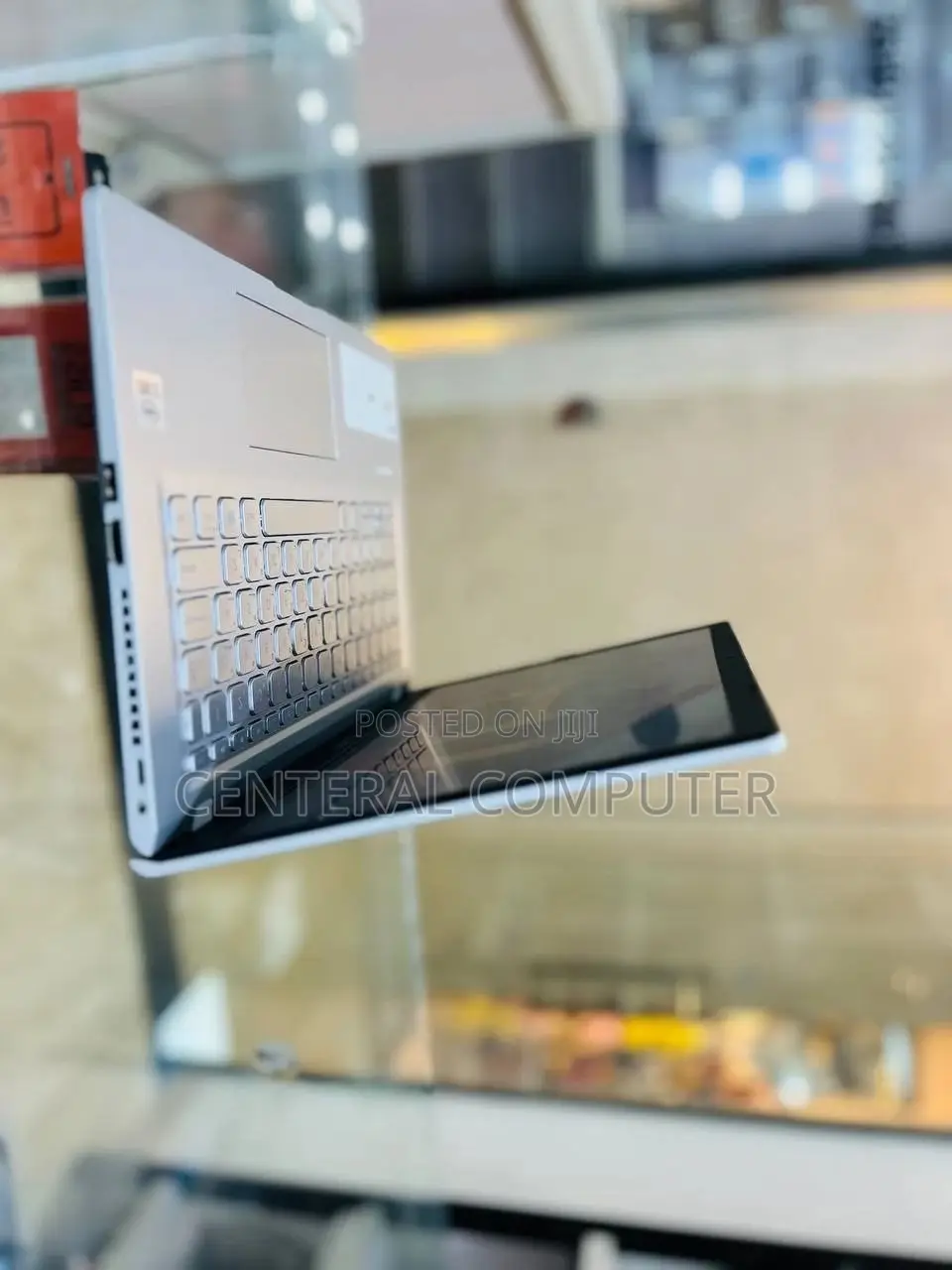 New Laptop Asus A42JB 8GB Intel Core I3 SSD 256GB