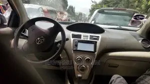 Toyota Yaris 2010 Blue