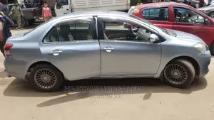 Toyota Yaris 2010 Blue