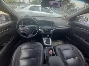 Hyundai Avante 2017 Gray